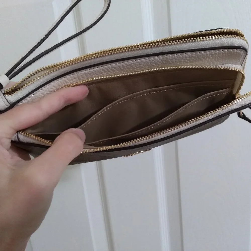 Coach Signature Double Zip Wristlet